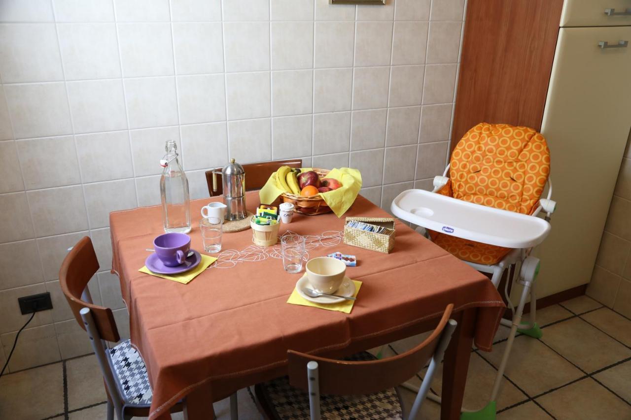 La Dimora Degli Elfi Casa Vacanza Pavía Exterior foto